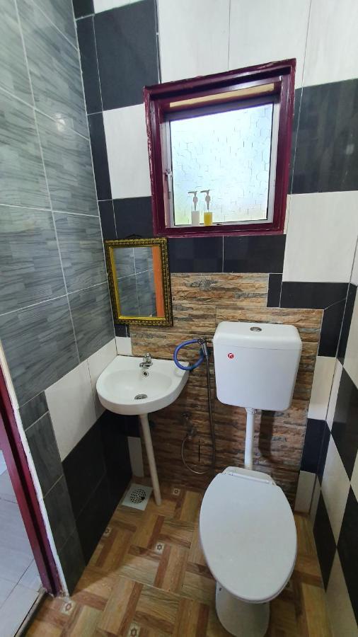 Chalet Kampong Semawar Kuala Kangsar Extérieur photo