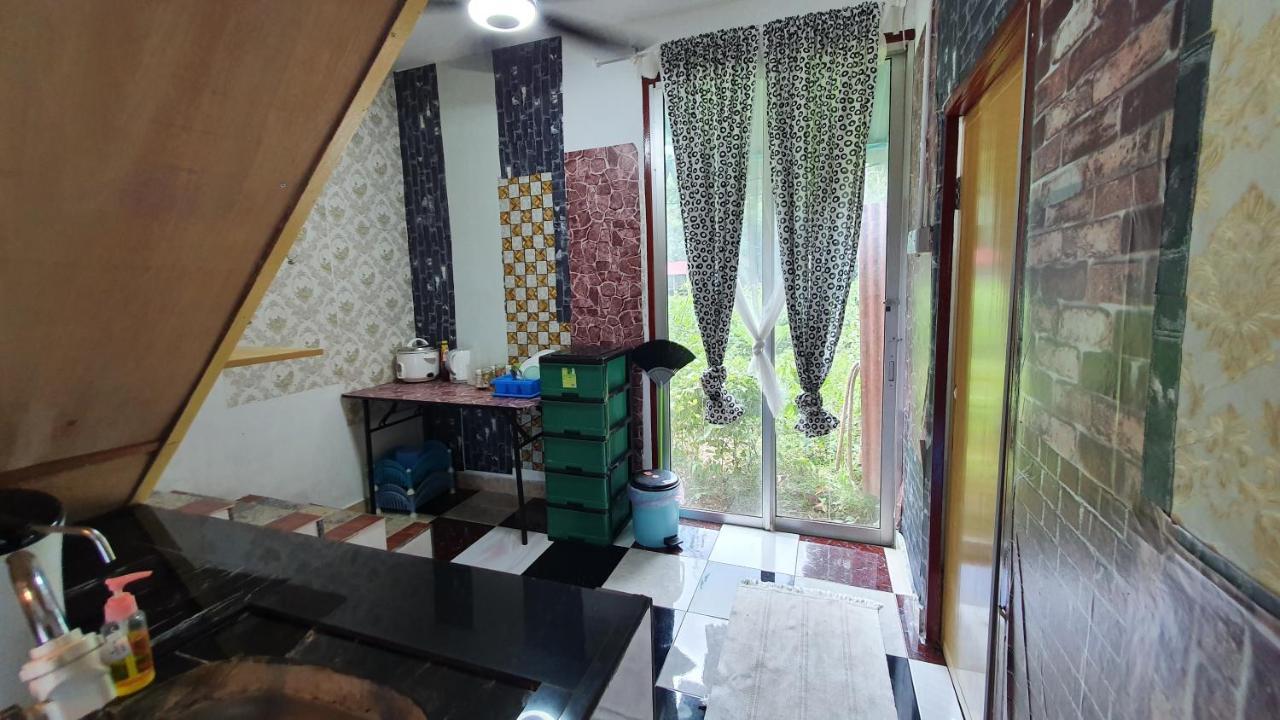 Chalet Kampong Semawar Kuala Kangsar Extérieur photo