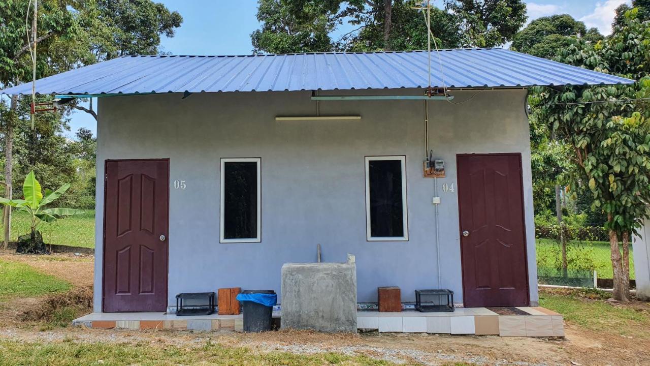 Chalet Kampong Semawar Kuala Kangsar Extérieur photo