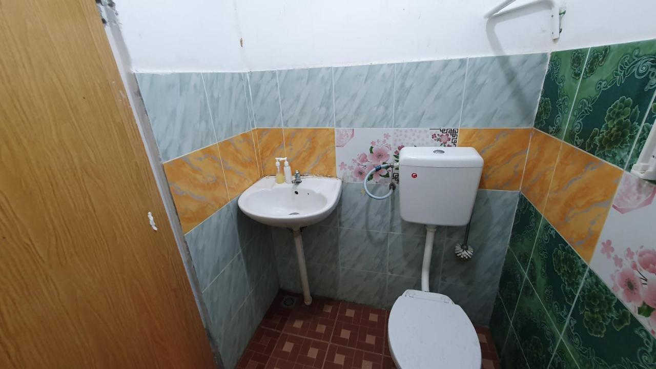 Chalet Kampong Semawar Kuala Kangsar Extérieur photo