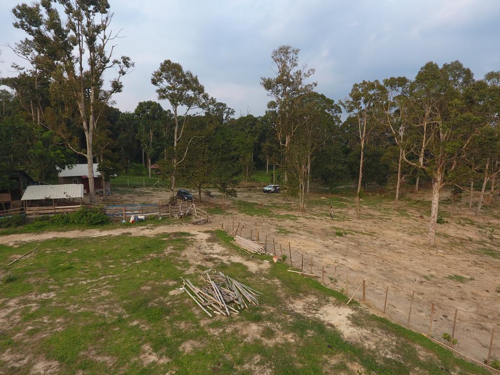 Chalet Kampong Semawar Kuala Kangsar Extérieur photo